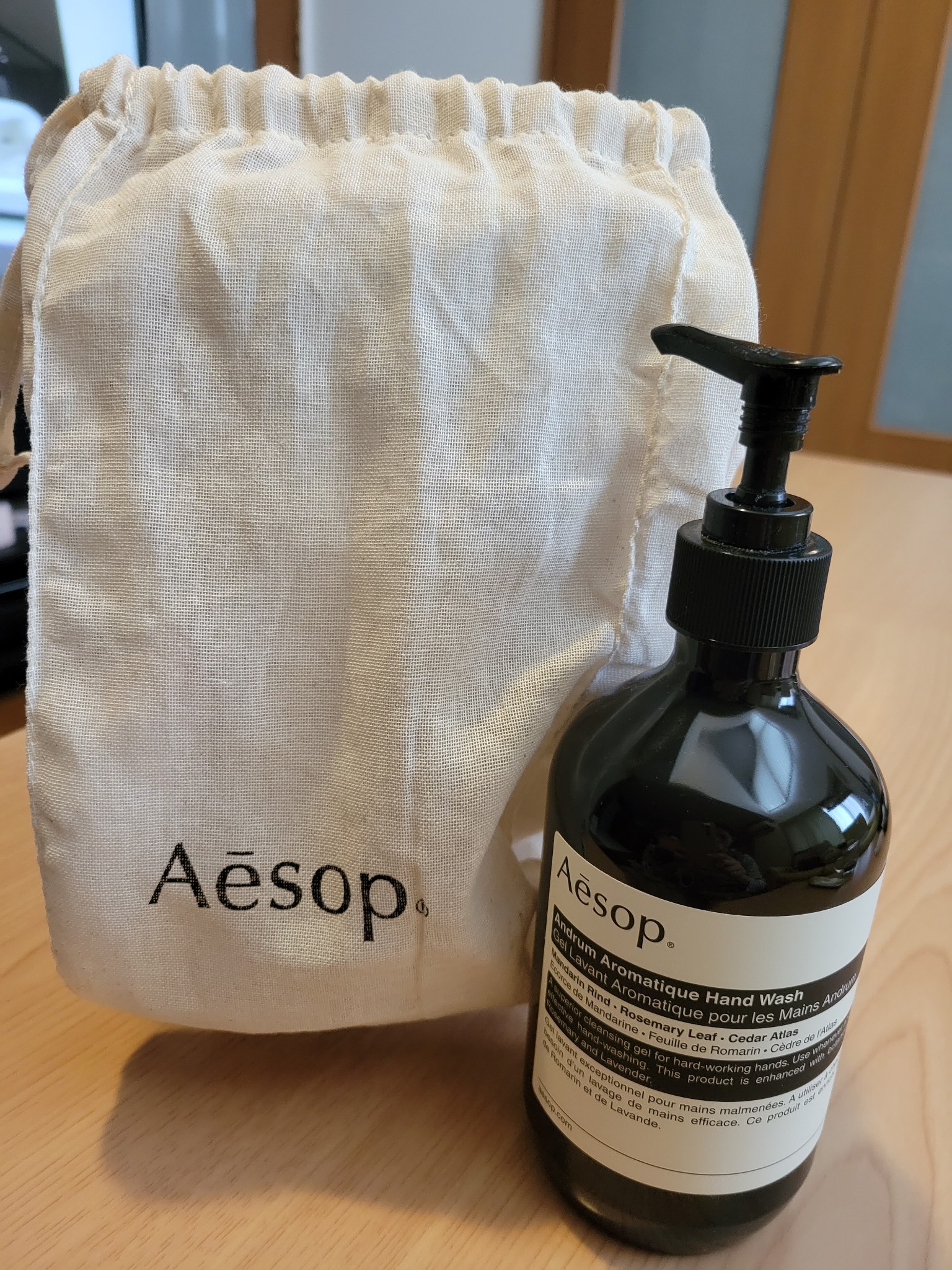 Aesop(イソップ) / アンドラム アロマティック ハンドウォッシュの公式 