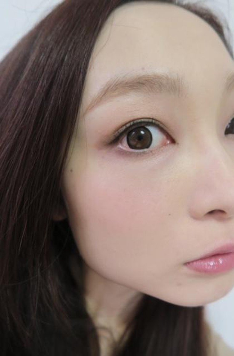 カーキにピンクをプラス 辛すぎない 甘 辛eye もこみわさんのブログ Cosme アットコスメ