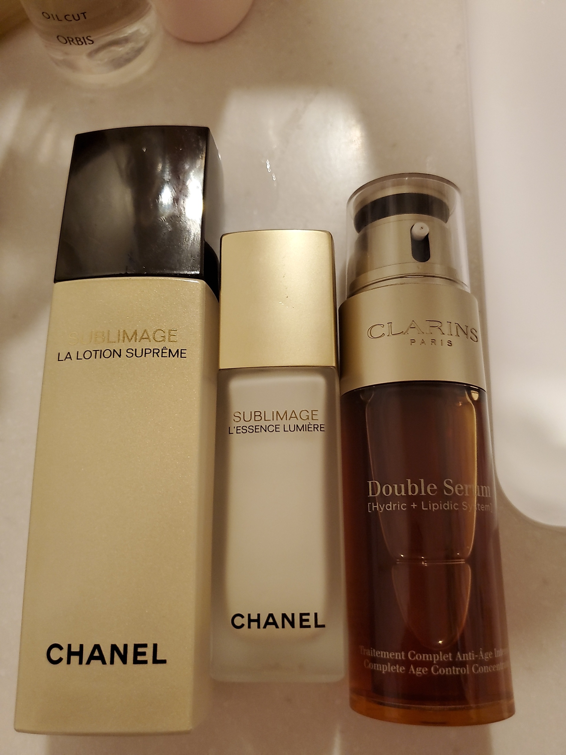 格安割引購入 CHANEL サブリマージュ レサンスルミエール 40ml 美容液