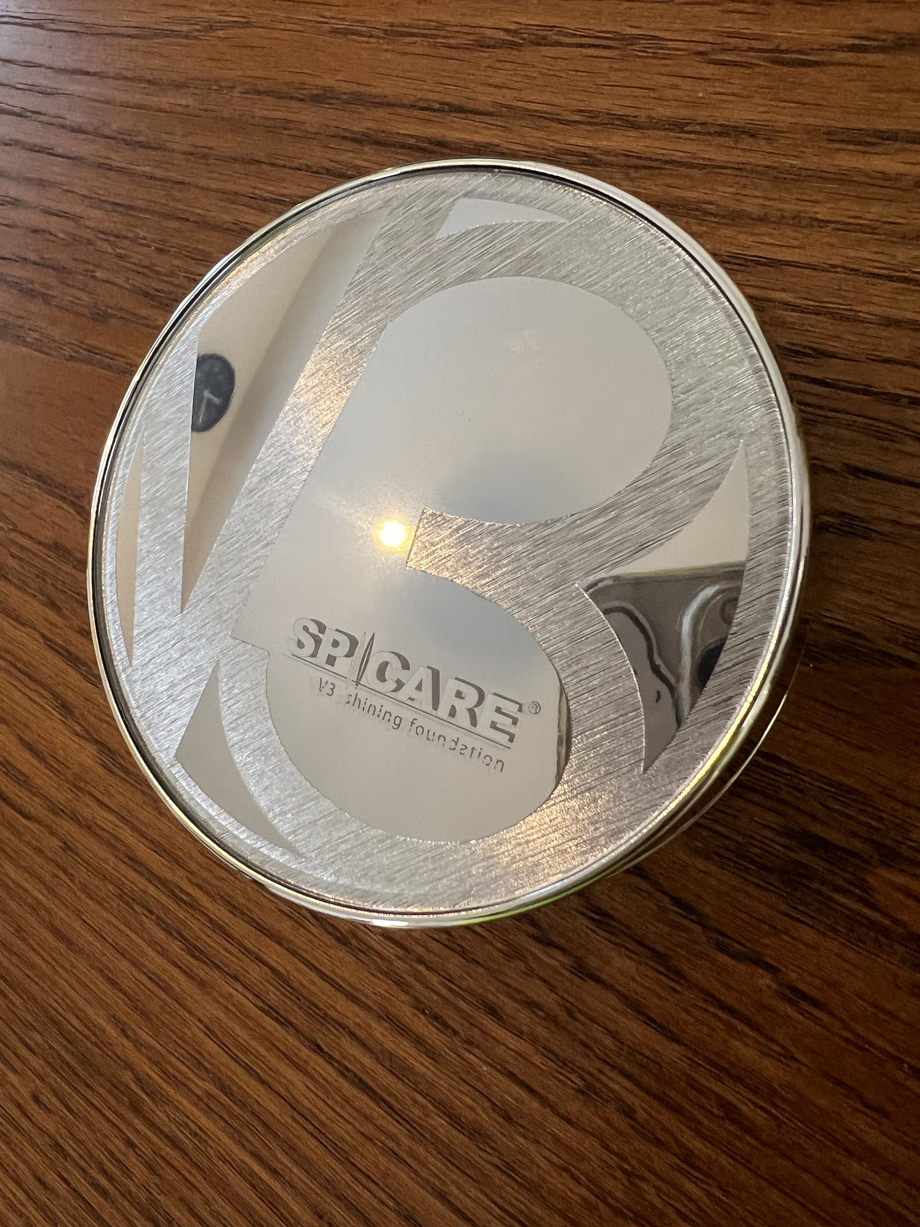 SPICARE / V3 シャイニング ファンデーションの公式商品情報