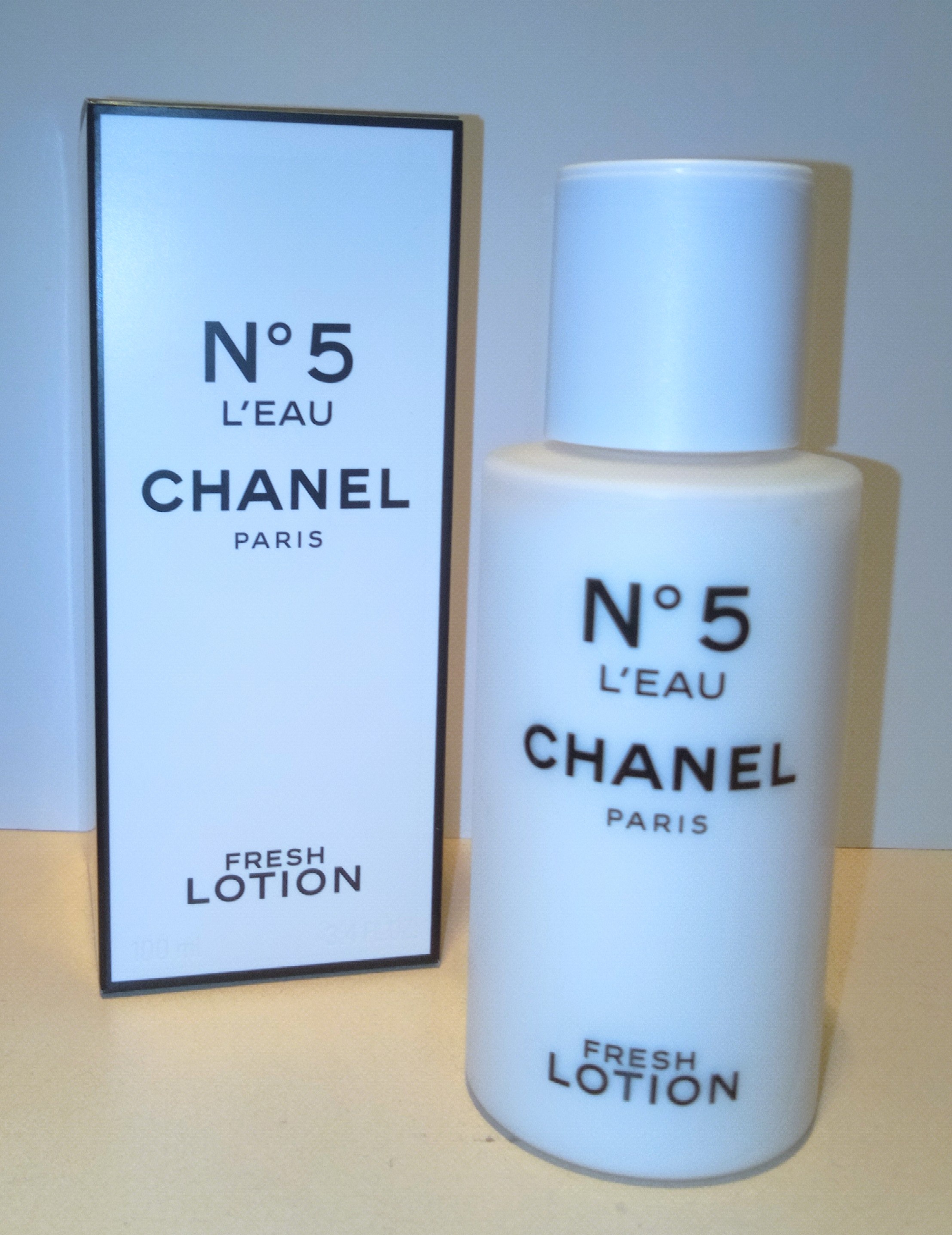 【未開封】CHANEL・No.5ロー・フレッシュローション・ボディ用ローション