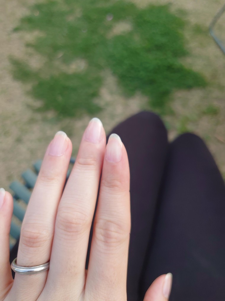 爪を綺麗な形に削れてhappy すずきいろさんのブログ Cosme アットコスメ