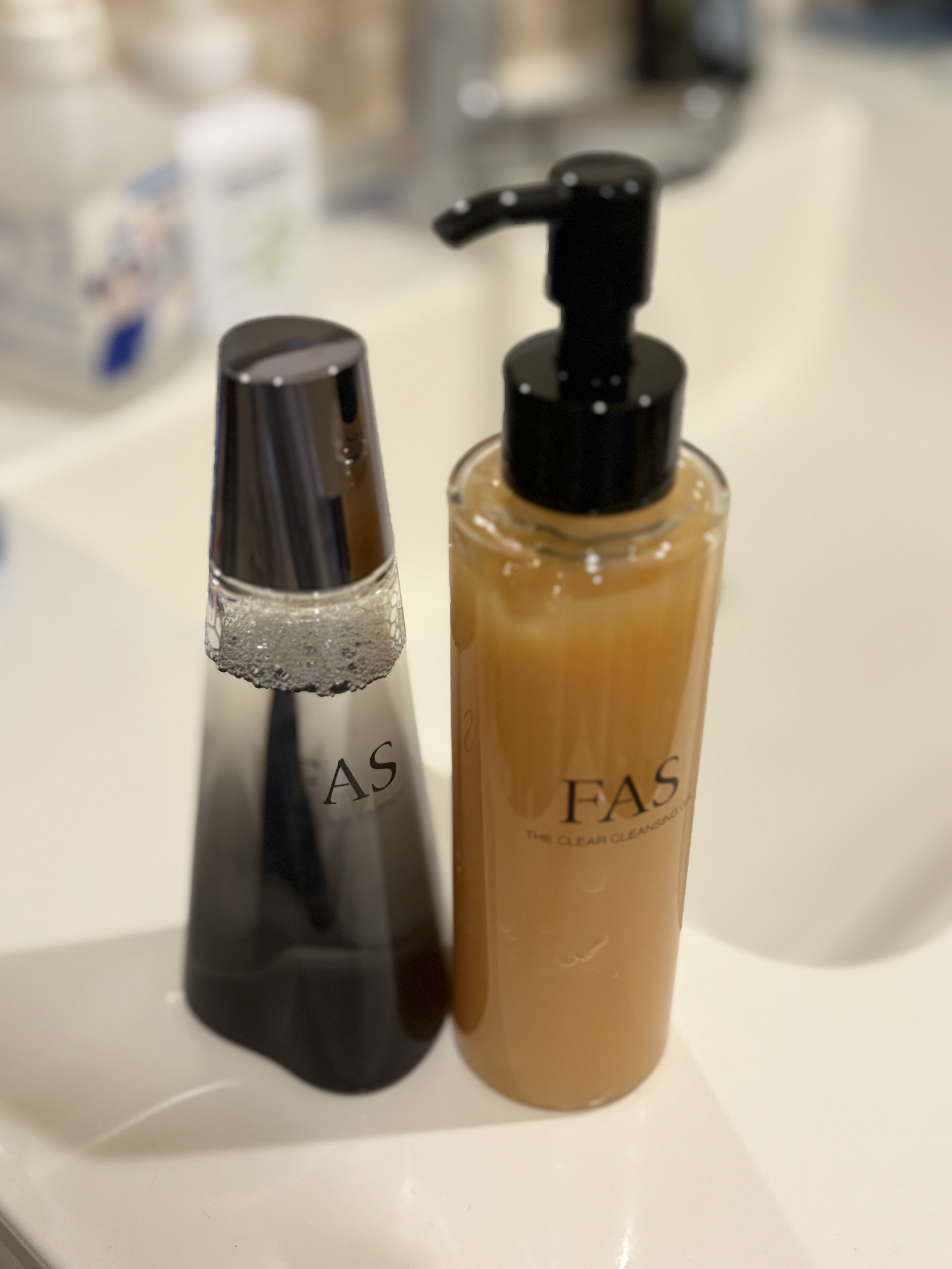 FAS / FAS ザ ブラック エッセンスの公式商品情報|美容・化粧品 FAS / FAS ザ ブラック エッセンスの公式商品情報|美容・化粧品