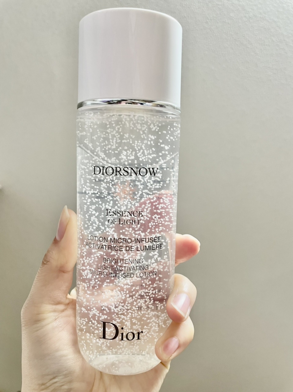 日本最大のブランド Dior ディオール スノーライト エッセンス