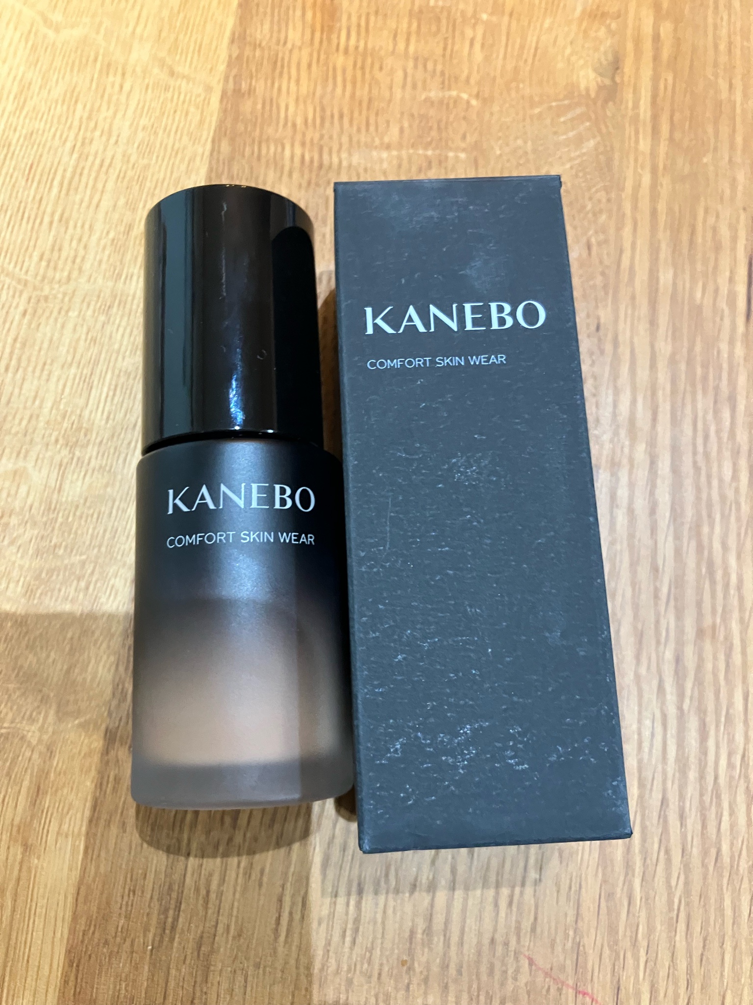 KANEBO / カネボウ コンフォートスキン ウェア オークル Dの公式