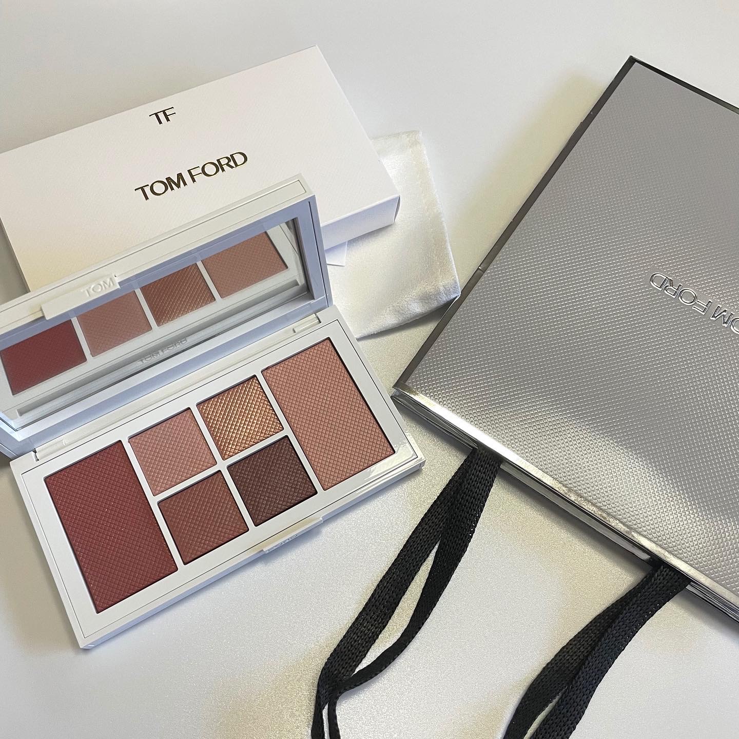 ショッピング大特価 TOMFORD トムフォード アイアンドチークパレット 