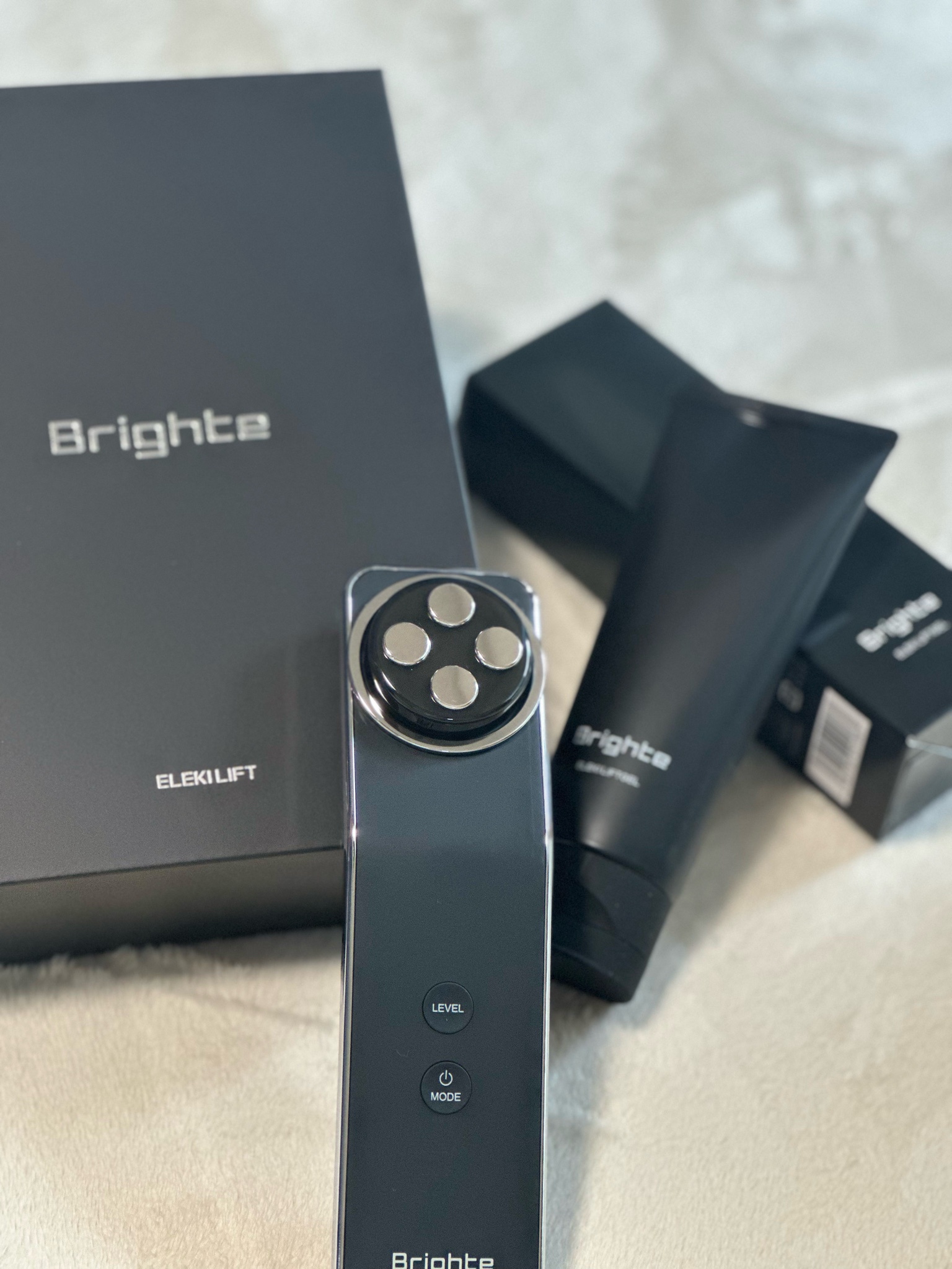 Brighte / ELEKI LIFTの公式商品情報|美容・化粧品情報はアット Brighte / ELEKI LIFTの公式商品情報|美容・化粧品情報はアット
