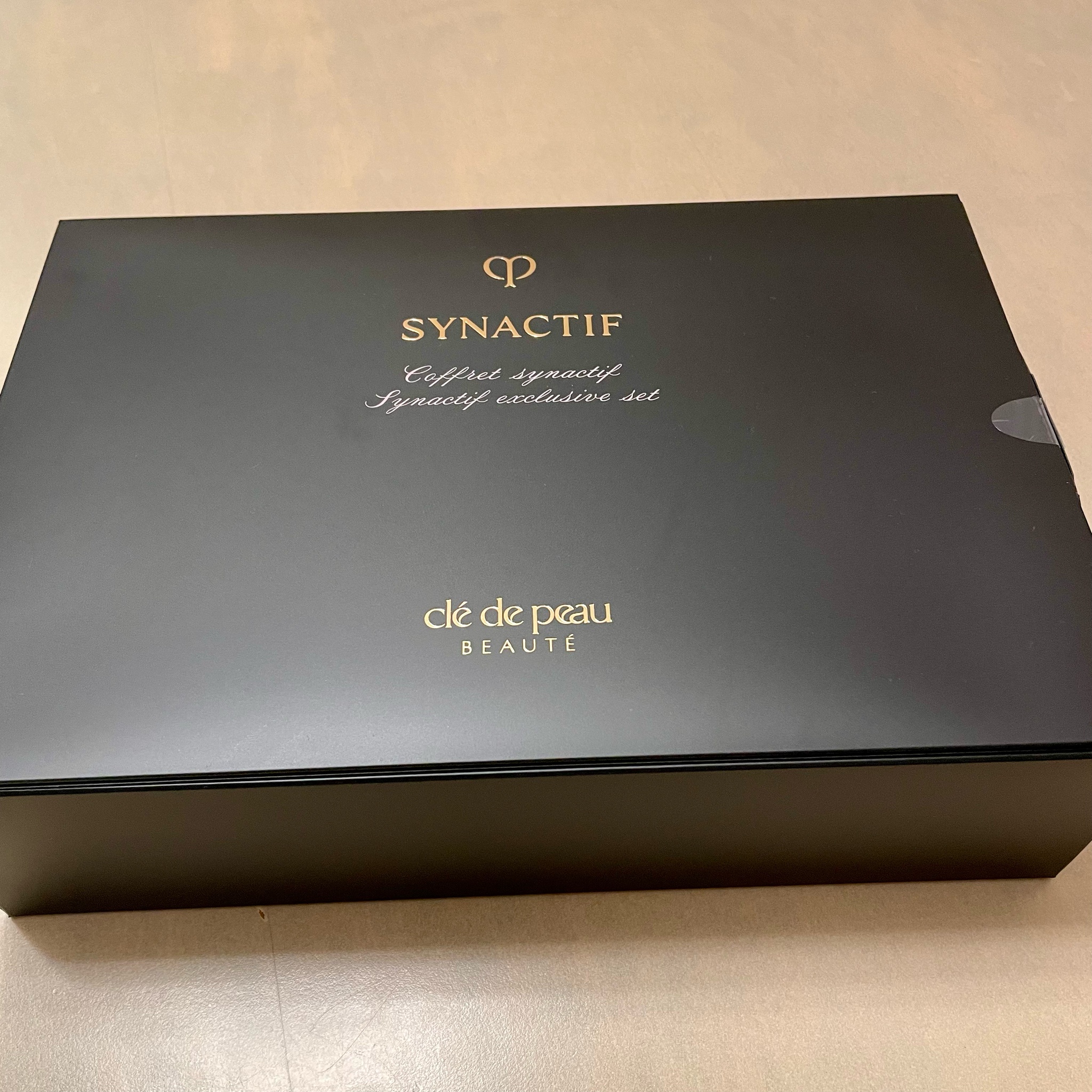 クレドポー ボーテ シナクティフ 限定キット