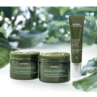 植物のチカラで輝きを放つみずみずしい肌へ／AVEDA(アヴェダ)