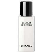 シャネル モン ユイル ドゥ フルール 50ml サティニー 新品未使用 シャネル モン ユイル ドゥ フルール 50ml サティニー 新品未