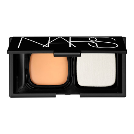 NARS / ラディアントクリームコンパクトファンデーションの公式商品