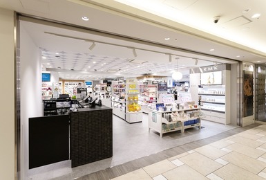 @cosme STORE ルミネ横浜店