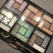30 COLORS EYESHADOW PALETTE / Dolly Angel（ドーリーエンジェル）へのクチコミ投稿画像