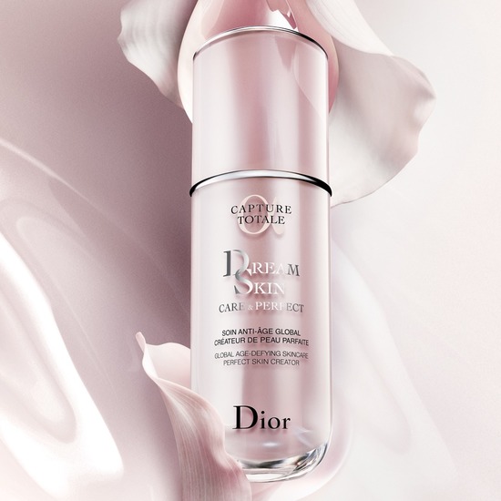 ディオール(Dior) / SNSで話題！夢のような素肌美を仕立てる新多機能ケア乳液。｜美容・化粧品情報はアットコスメ